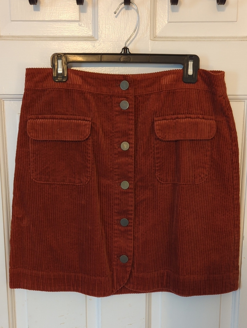 BOGO 💚 LOFT Outlet Rust Corduroy Button-Front Mini Skirt